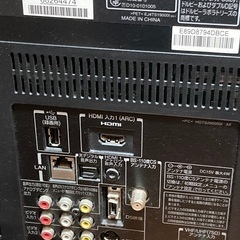 TOSHIBA REGZA 19インチ カラーテレビ  美品中古&木の棚の画像