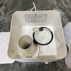 山善　スチーム式加湿器　白の画像