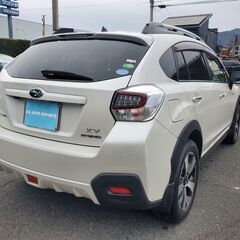 人気のハイブリッド車！　車検残り１年！　１オーナー車　H26　スバル　インプレッサXV　アイサイト　４WD　クルコン　パワーシート　スマートキー　フォグライト　レーンキープアシスト　ETC　の画像