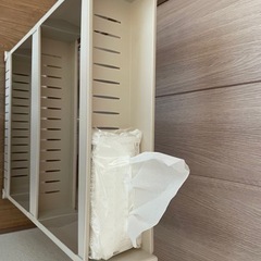 隙間収納の画像