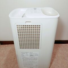 🍎シャープ プラズマクラスター搭載 加湿器 HV-J55Wの画像