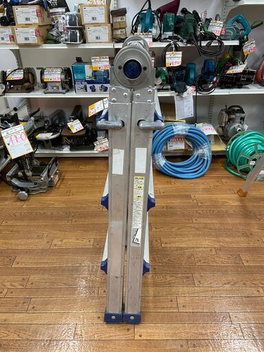 【中古】【動作OK】【店頭引取限定】脚立　Pica　５,280円（税込）