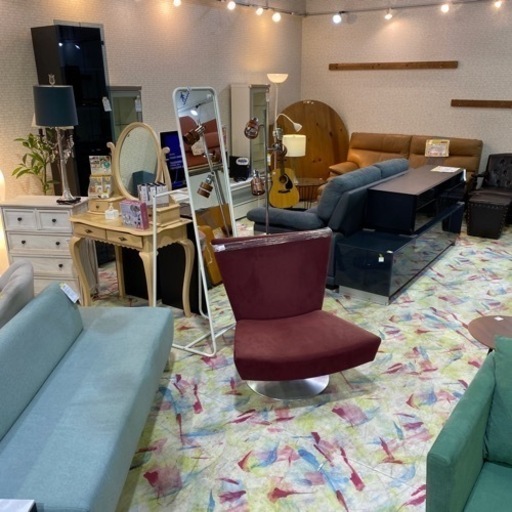 《リボンの形》ラウンジチェア　中村工芸