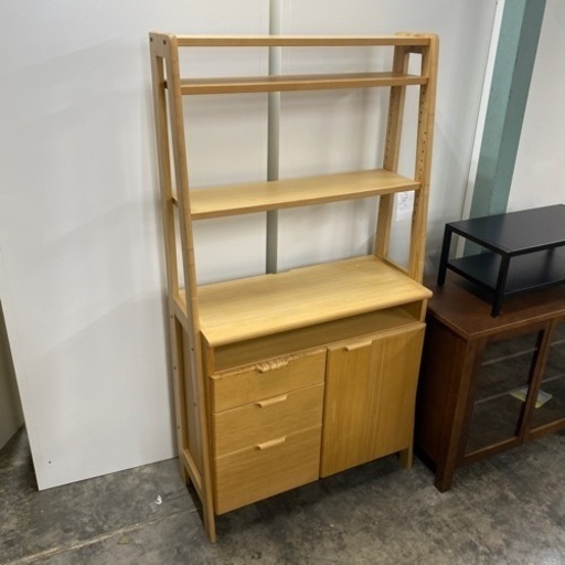 《人気商品》　キャビネット　キッチンボード　収納　飾り棚　棚