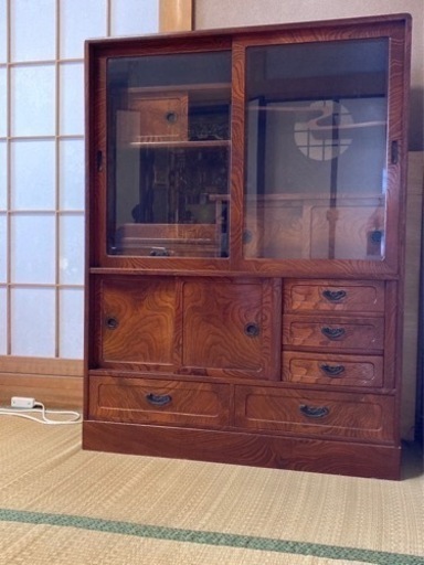 昔ながらのレトロ　茶箪笥