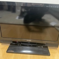 テレビ　三菱26インチ　リモコン付き