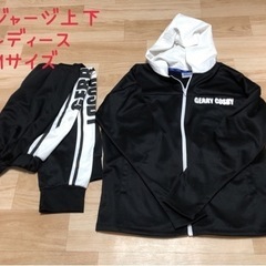 服/ファッション パーカー レディース