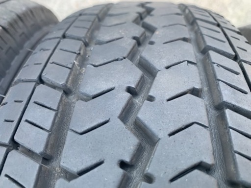 トーヨータイヤ　Ｖ－０２ｅ　１８５Ｒ１４　４本セット　２０２０年製