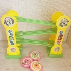 いないいないばあ　コロコロタワー
