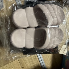 スリーコインズモコモコスリッパsold out