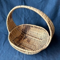 花器可愛いカゴ⭐︎撮影フリマ⭐︎インテリア菓子器　籐製の画像