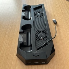 PS4 スタンド コントローラー充電可能の画像