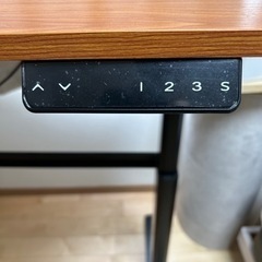 昇降デスク の画像