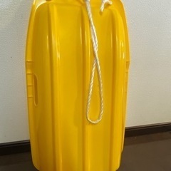 お話し中　雪遊び子供用スキースノボ　子供用そり二人乗り　黄色　美品ですの画像