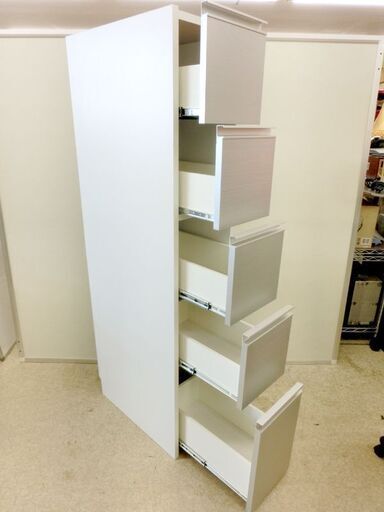 キッチン収納 タワーチェスト 高さ178cm 収納棚 ラック シルバー×ホワイト 5 段 白 銀 札幌 西区 西野店
