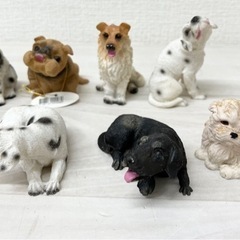 【中古品】犬の置物 陶器 12頭 インテリア 雑貨の画像