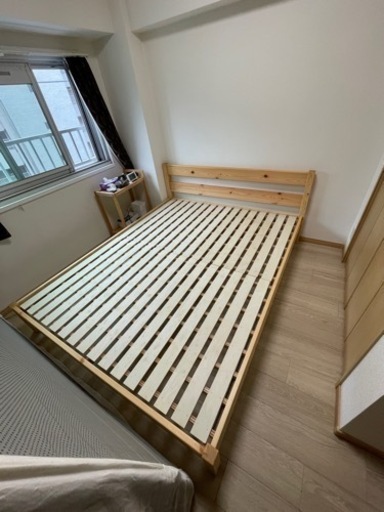 無印良品　木製ベッド パイン材突板　クイーン