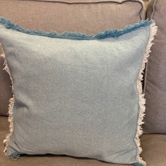 ニトリ　クッション1点カバー付き