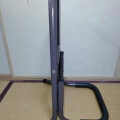 介護用品　立ち上がり補助手すり　2段階　高さ60cmの画像