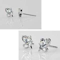 ラインストーン/スタッドピアス（新品）の画像