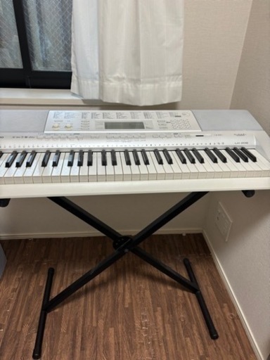 電子ピアノCASIO LK-208とスタンドセット (uo) 国領の鍵盤楽器、ピアノの中古あげます・譲ります｜ジモティーで不用品の処分