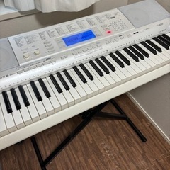 電子ピアノ　CASIO LK-208とスタンドセットの画像