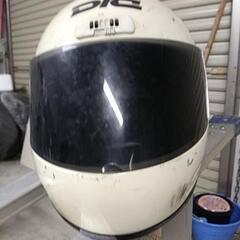 フルフェイスヘルメット白の画像