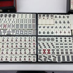 麻雀牌 横18×縦25×厚み15mm マージャンパイ ケース付き 札幌市手稲区の画像