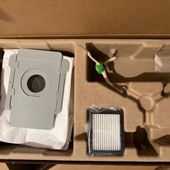 ルンバi7+｜新品に近い｜付属品全部付の画像