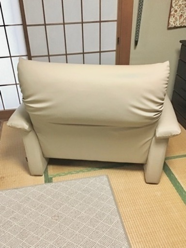ほぼ未使用1人掛けソファ（東京インテリア)