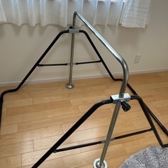 子供用鉄棒の画像
