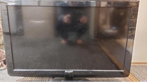 シャープのアクオス32型テレビ(リモコン有)