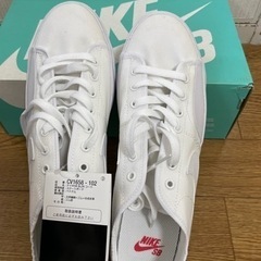 新品　ナイキ　NIKE シューズ　靴の画像