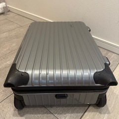 Rimowa キャリーケースの画像