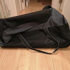 大きなローラー付きadidasバッグ（再投稿）の画像