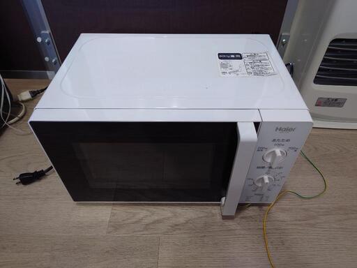 中古電子レンジ　売ります　2018年製　ハイアール　JM-17F-60　取りにみえる方