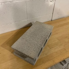 【コンクリートブロック】  39×19×10 グレー 100個ほど