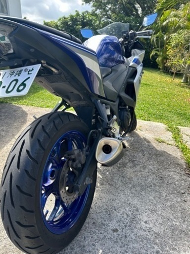 バイク YZF-R25