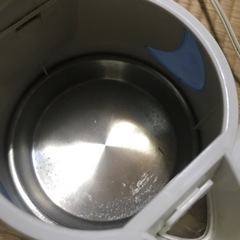 電気ケトル２つの画像