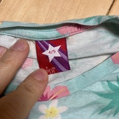 4才用　ワンピース（フルーツ柄）の画像