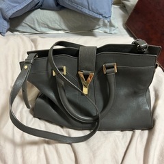 yves saintlaurentバッグの画像