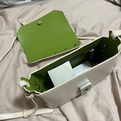 小ショルダーバッグの画像