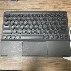 ワイヤレスキーボードの画像