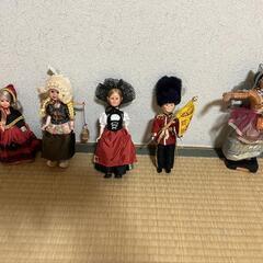 50年前の世界の民族衣装人形の画像