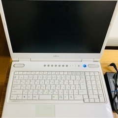 (取引中)ノートパソコン(ジャンク品)