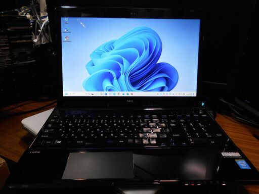 【NEC】LS700 高性能i7 SSD256GB 8GB ブラックノートPC NEC】LS700 高性能i7 SSD256GB 8GB ブラックノートPC NEC Lavie ノート