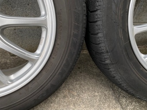 ブリザック　ホイール付きスタッドレスタイヤ　215/60R17
