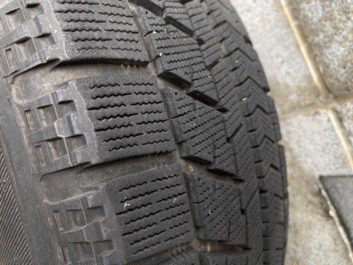 ブリザック　ホイール付きスタッドレスタイヤ　215/60R17