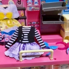 リカちゃん　エスカレーターでおかいもの　おでかけショッピングセンター の画像