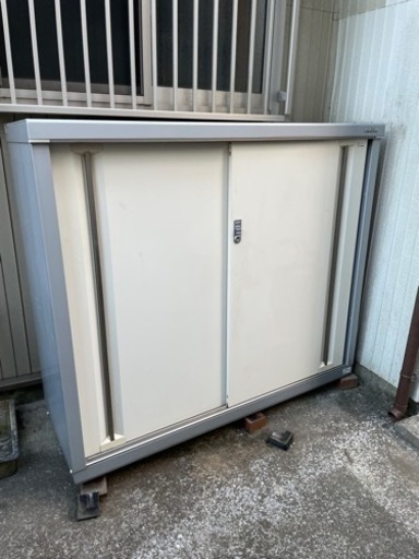 イナバ物置　稲葉